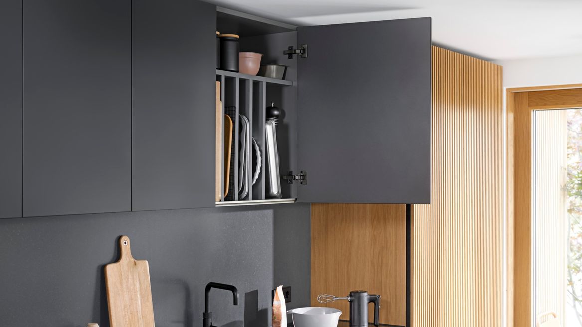 Hinges 4