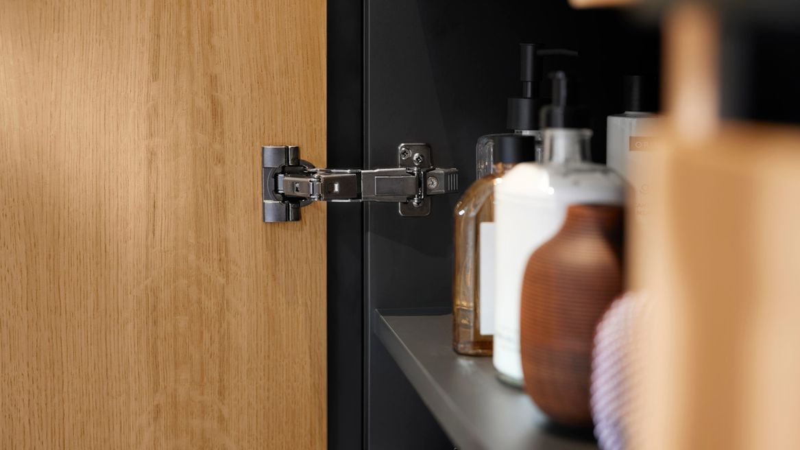 Hinges 5